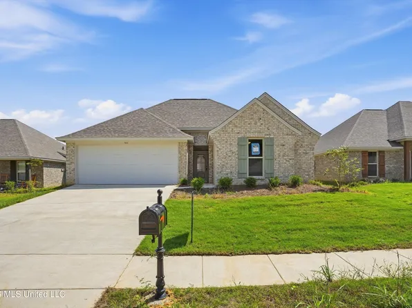 523 Stone Brook Pl, Brandon, MS 39042