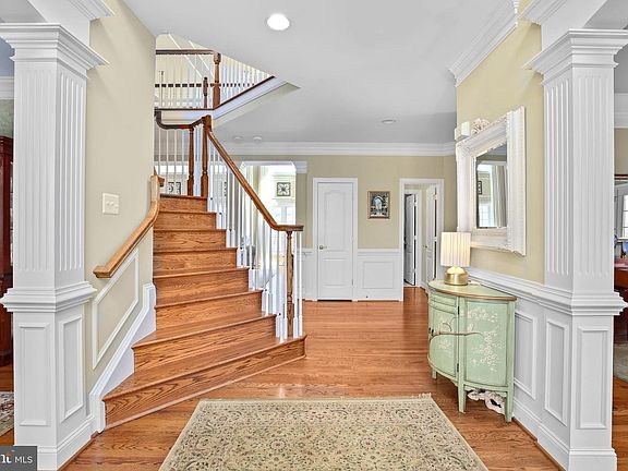 4th image of 97 Kimberwick Ln