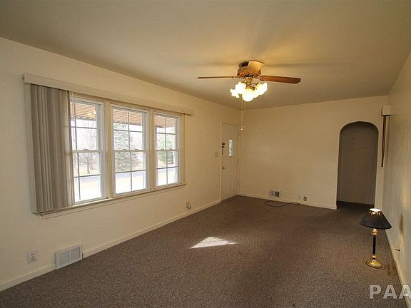 5th image of 1011 W Shenandoah Dr