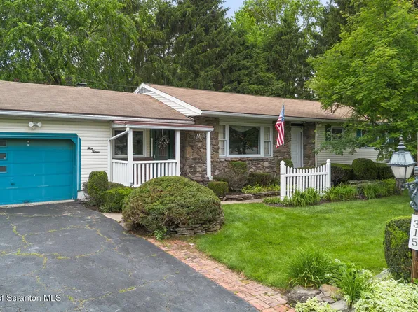 315 Delin Dr, Clarks Summit, PA 18411