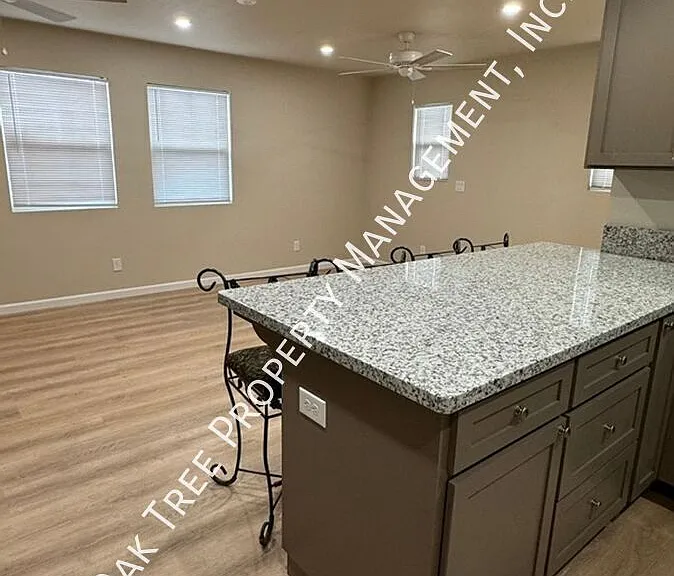 360 Cole Ave #C — Photo 7