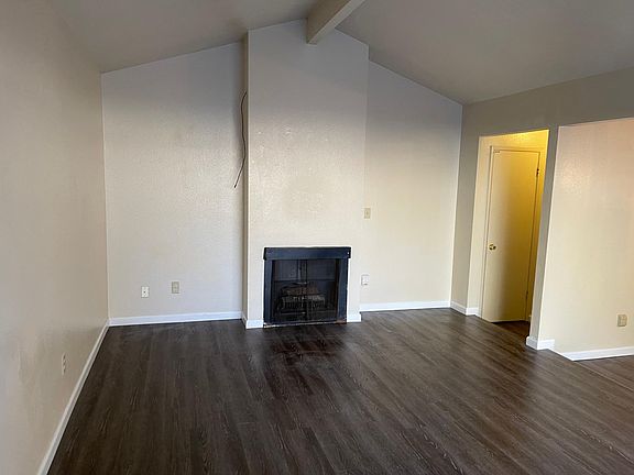 4th image of 1238 Princess Dr