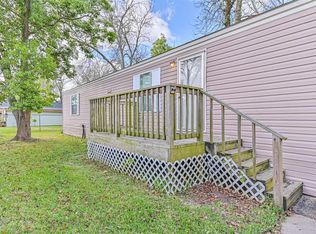 4702 10th St, Bacliff, TX 77518