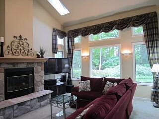 4th image of 101 Kingsbury Ct
