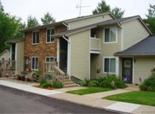 51 Clayton Ct, Winnebago, IL 61088