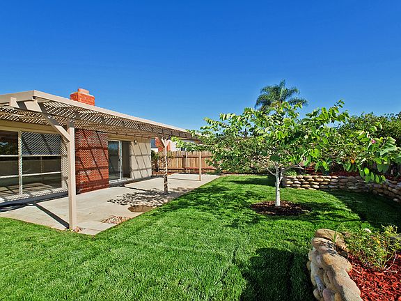 3rd image of 2998 Melbourne Dr