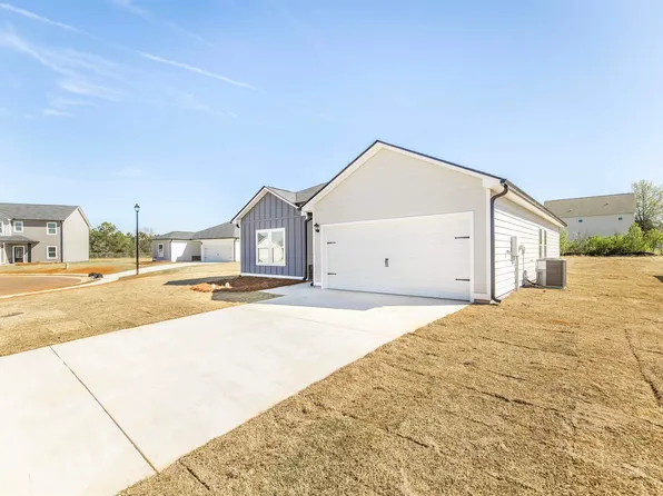 302 Georgian Walk, Byron, GA 31008