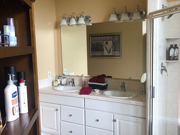 4th image of 2472 Copper Creek Dr