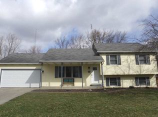 406 W Sycamore St, Silver Lake, IN 46982