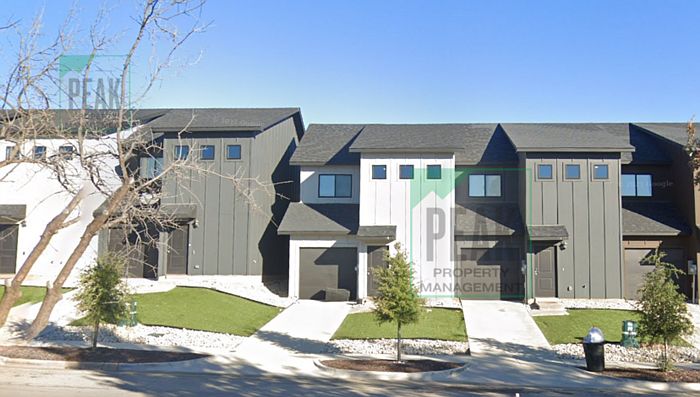 1st image of 3427 Heritage Ln