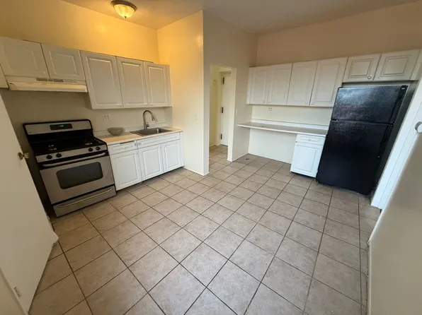 33 Storms Ave, Jersey City, NJ