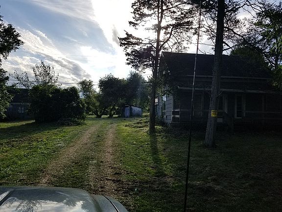 4th image of 4541 Charlemagne Dr