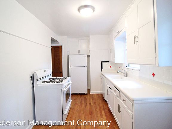 5th image of 5212 Sherwood Dr