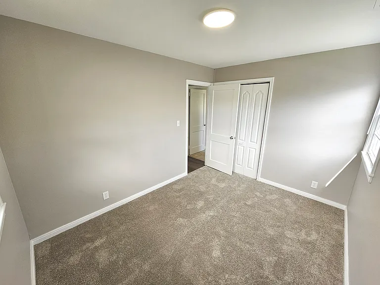 4910 Barlow Dr — Photo 11
