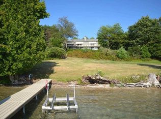 12020 Ritzler Dr, Rapid City, MI 49676