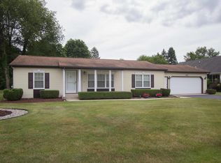 1812 Stone Mill Rd, Kalamazoo, MI 49006