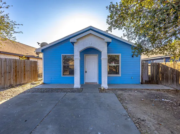 322 Ocean Dr, Laredo, TX 78043