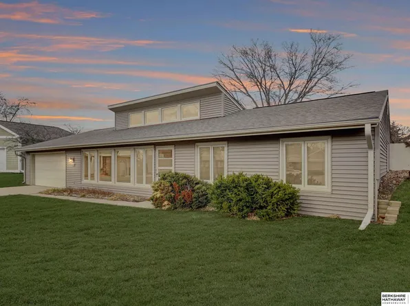 6500 Sundance Ct, Lincoln, NE 68512