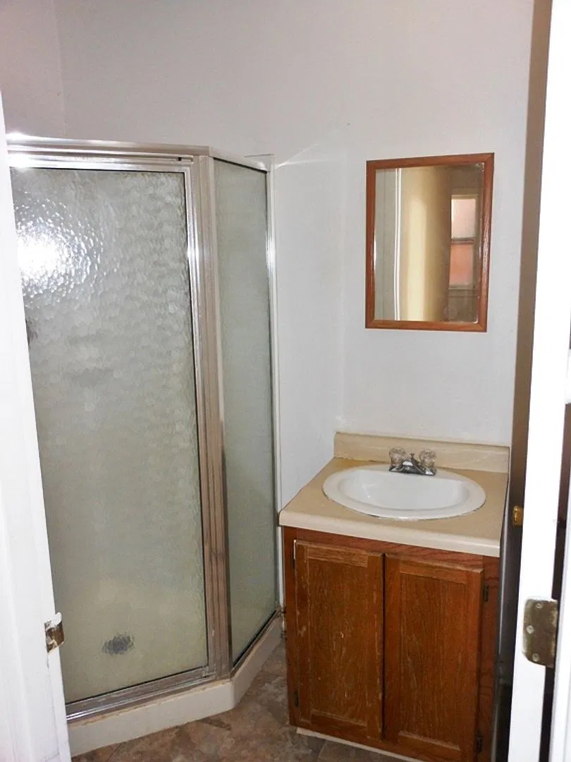 354 N Craig Street — Photo 2