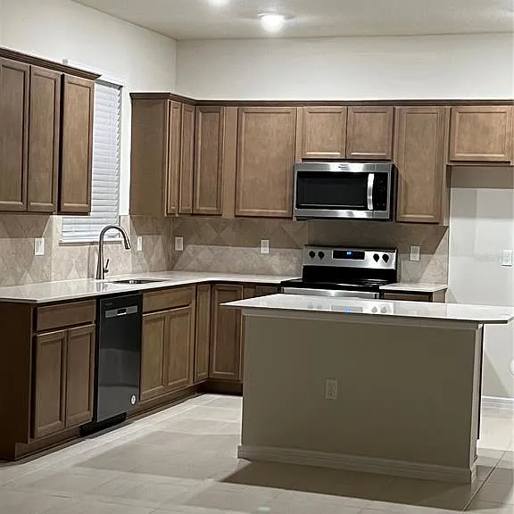 1890 Spring Shower Cir — Photo 5