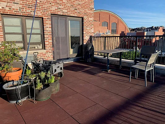 Rented by Compass | media 44