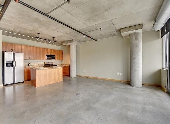 Open Concept Spacious Living & Entertaining Space