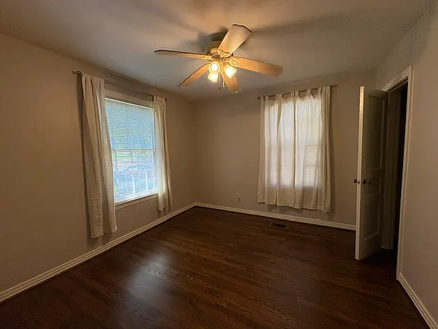 2 bed, 850 sqft, $1,950 — Photo 4