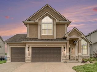 908 Kodiak St, Raymore, MO 64083