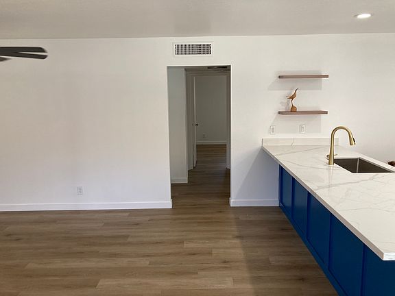 4th image of 1035 N 84th Pl