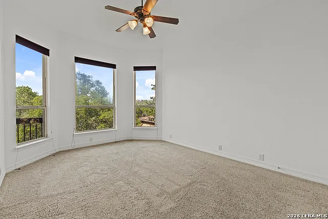 623 Sentry Hl — Photo 8