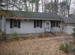 2590 Wagonwheel Dr, Auburn, PA 17922