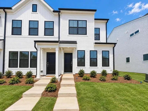 6542 Harlech St, Charlotte, NC 28269