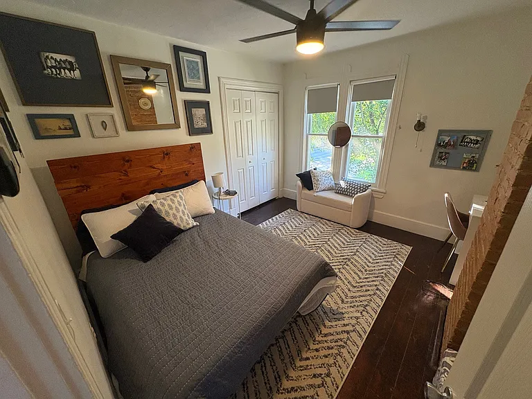 4105 Whitman Ave — Photo 3