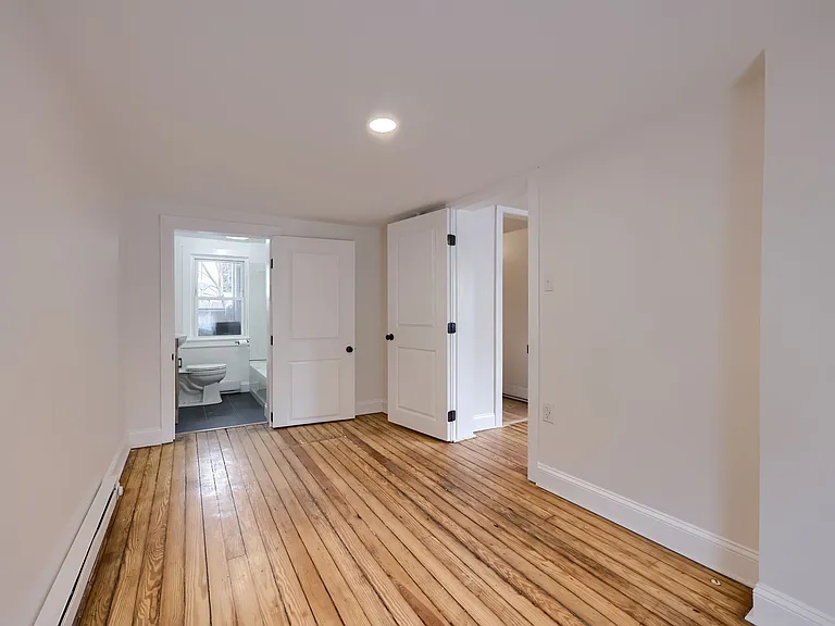 147-149 Church St #1-305 — Photo 10