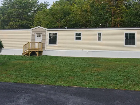 8 Laurik Lane, Naples, ME 04055