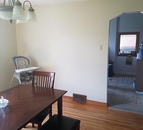 4th image of 3225 Niagara Ave