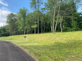 2 Willow Farms Ln, Pittsburgh, PA 15238