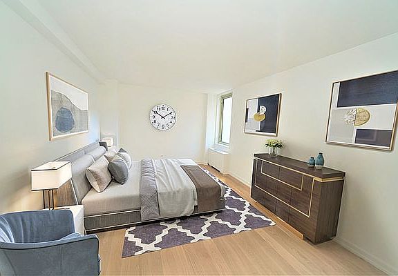3rd image of 125 E 87th St APT 4I