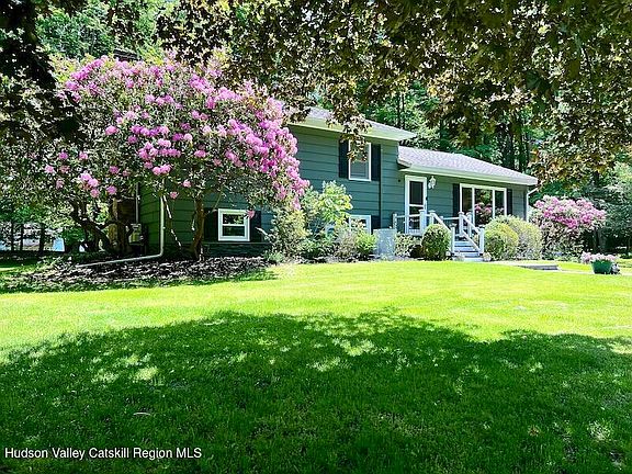 3rd image of 171 Van Dale Road