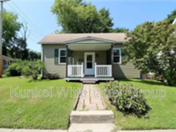 413 N Center St, Collinsville, IL 62234