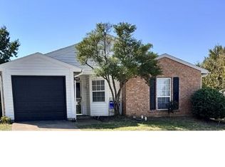 6005 Dunn Dr, The Colony, TX 75056
