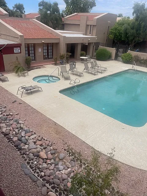 3131 W Cochise Dr