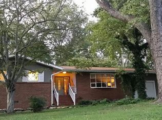 1504 Woodside Dr, Reidsville, NC 27320