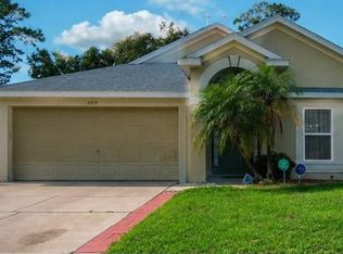 2859 Stags Leap Dr, Orange City, FL 32763
