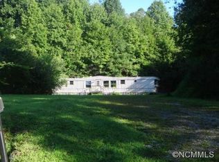217 Newtown Rd, Rosman, NC 28772