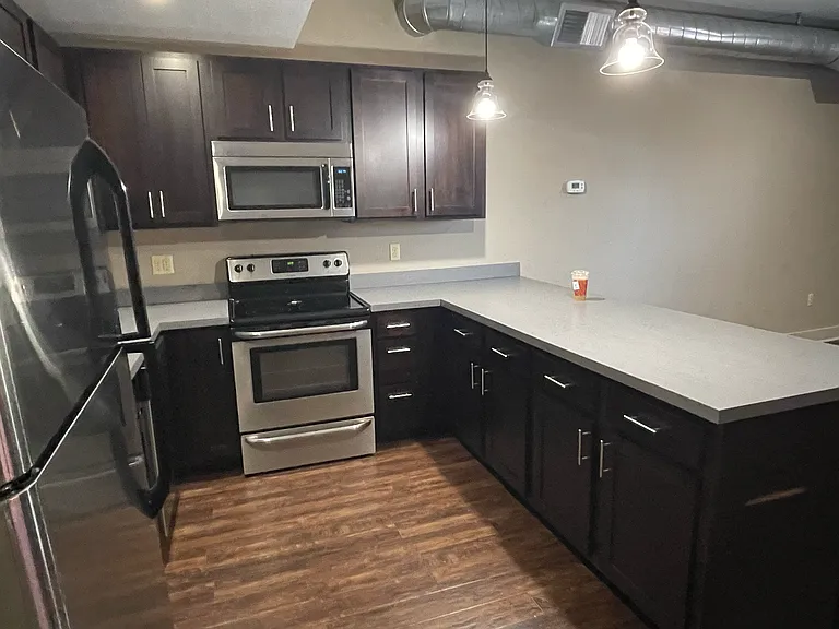 126-132 Franklin Ave #9 — Photo 3