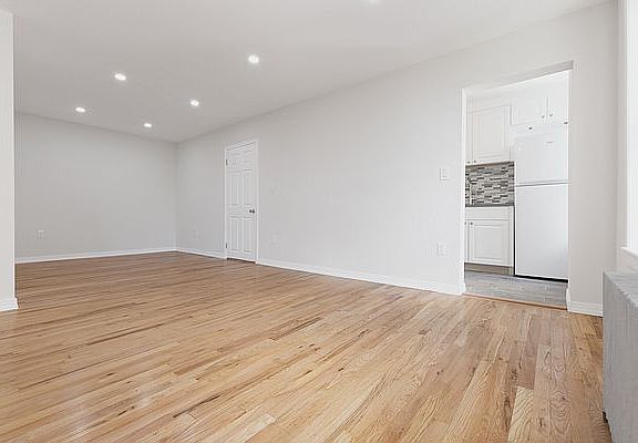 3rd image of 429 Court St #3R