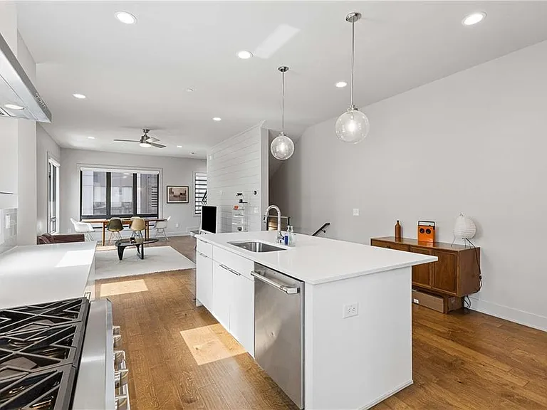 102 City View Ct NE — Photo 12