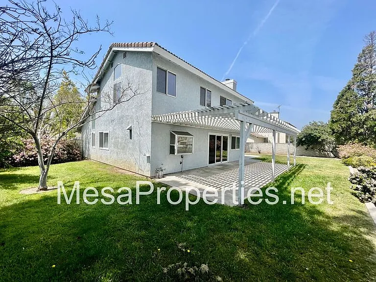2407 N Sycamore Ave — Photo 18