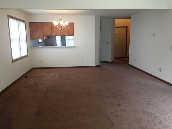 5th image of 1026 Anna Ln